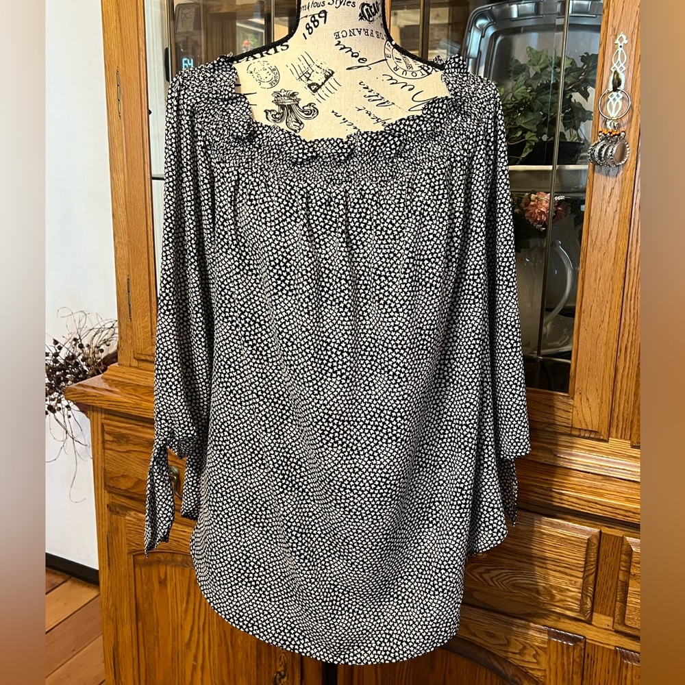 Michael Kors Breezy On/Off Shoulder Top 1X -NWT ⛱️ - Picture 5 of 12